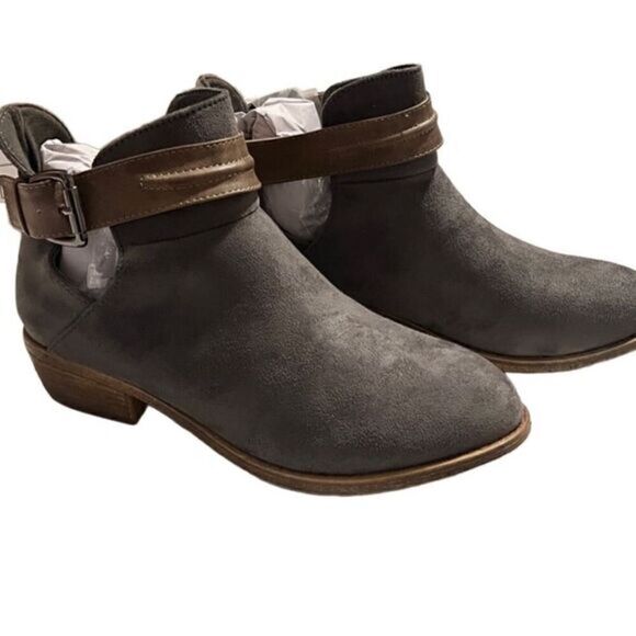Journee Mavrik Faux Suede Slip On Buckle Detail Ankle Boots Ankle Boots Size 8‎ - Picture 1 of 13